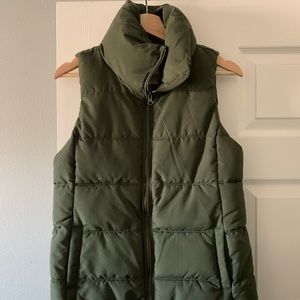 Old Navy Puffy Vest